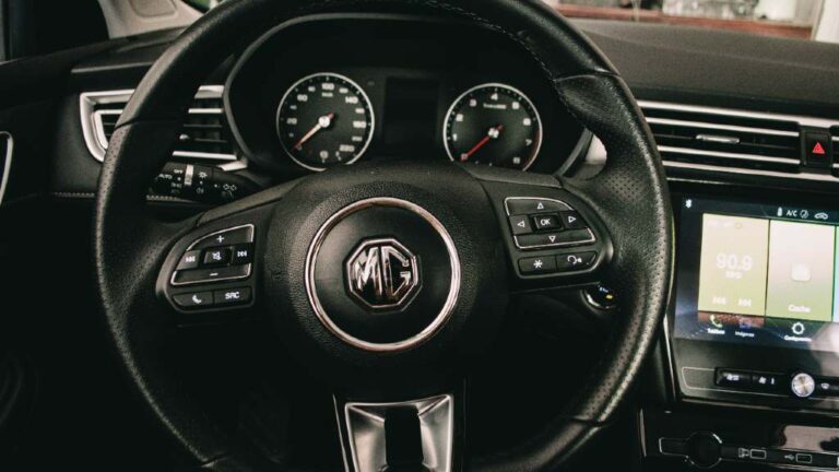 MG5, un sedán que tiene todo lo necesario para vencer a sus rivales